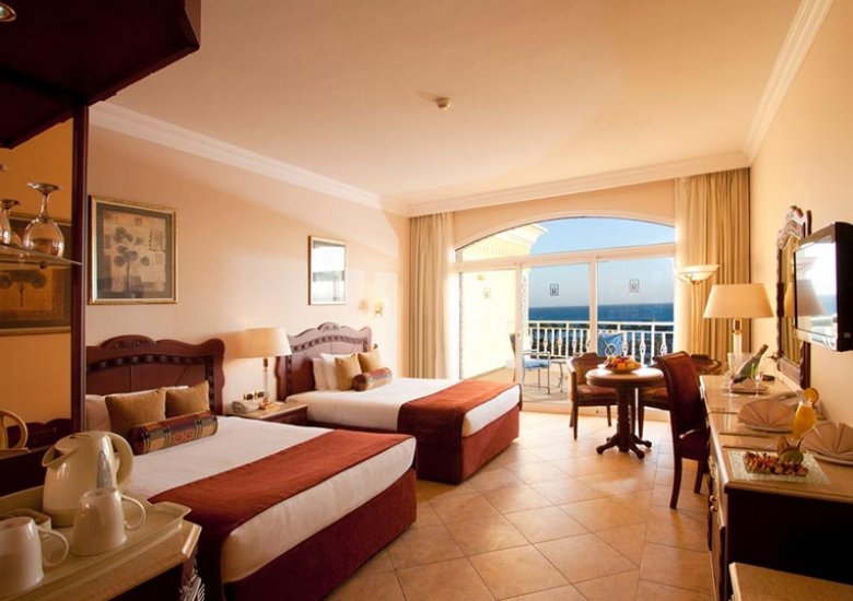 SENTIDO Palm Royale Soma Bay